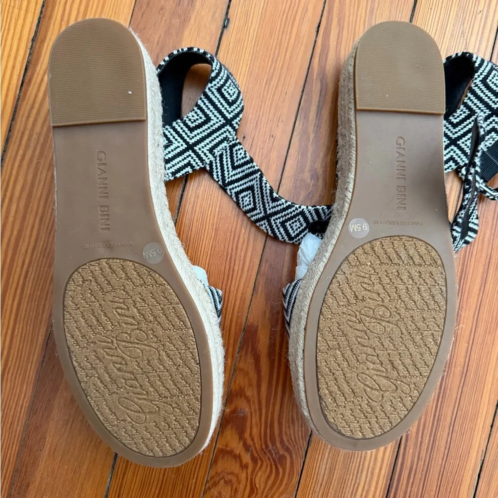 Gianni Bini Espadrilles NWOT